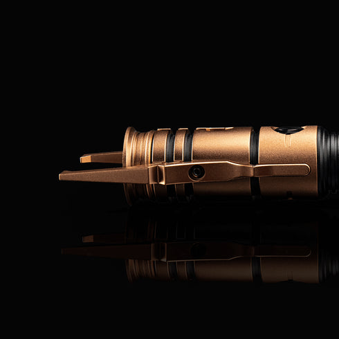 Daemos Neo CFX Saber - Bronzium - Sabertrio