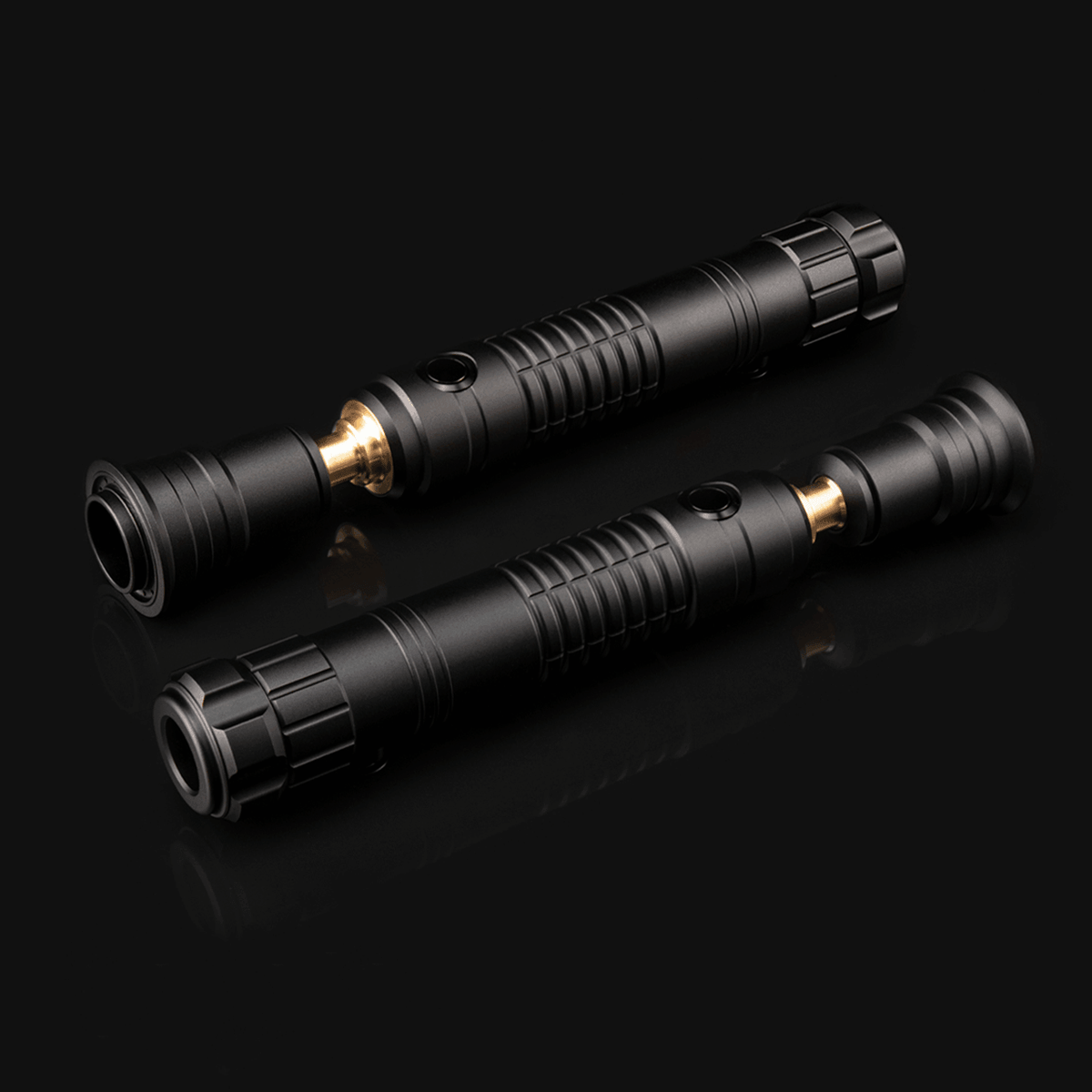 Aeryn Neo CFX Saber - Dark Edition Sabertrio