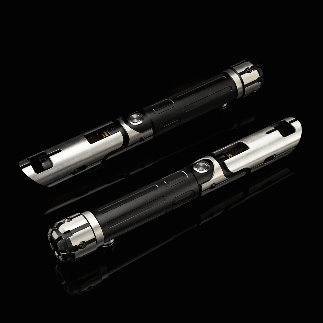 Neo Korvus Brushed Silver Black – Sabertrio