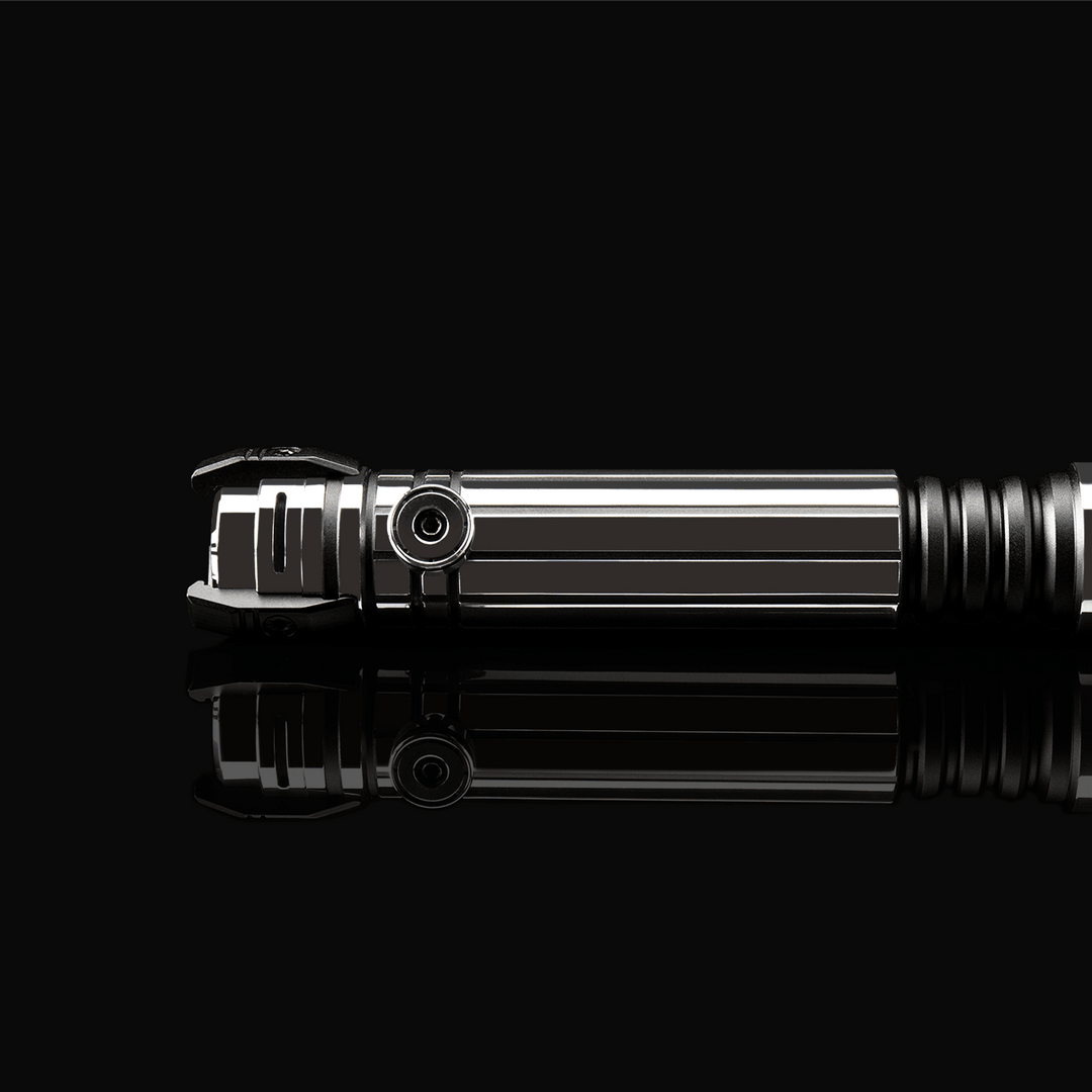 Neo Reaver (Mirrored Silver Black) – Neopixel Lightsaber | Sabertrio